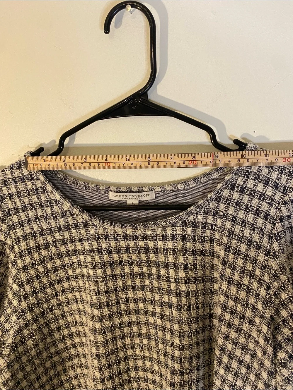 Gibson Charcoal and White Houndstooth Puff-Sleeve Top